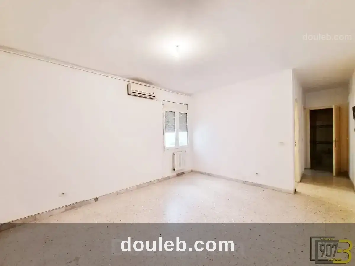 Un appartement s1 à cité ennasr - Miniature 4