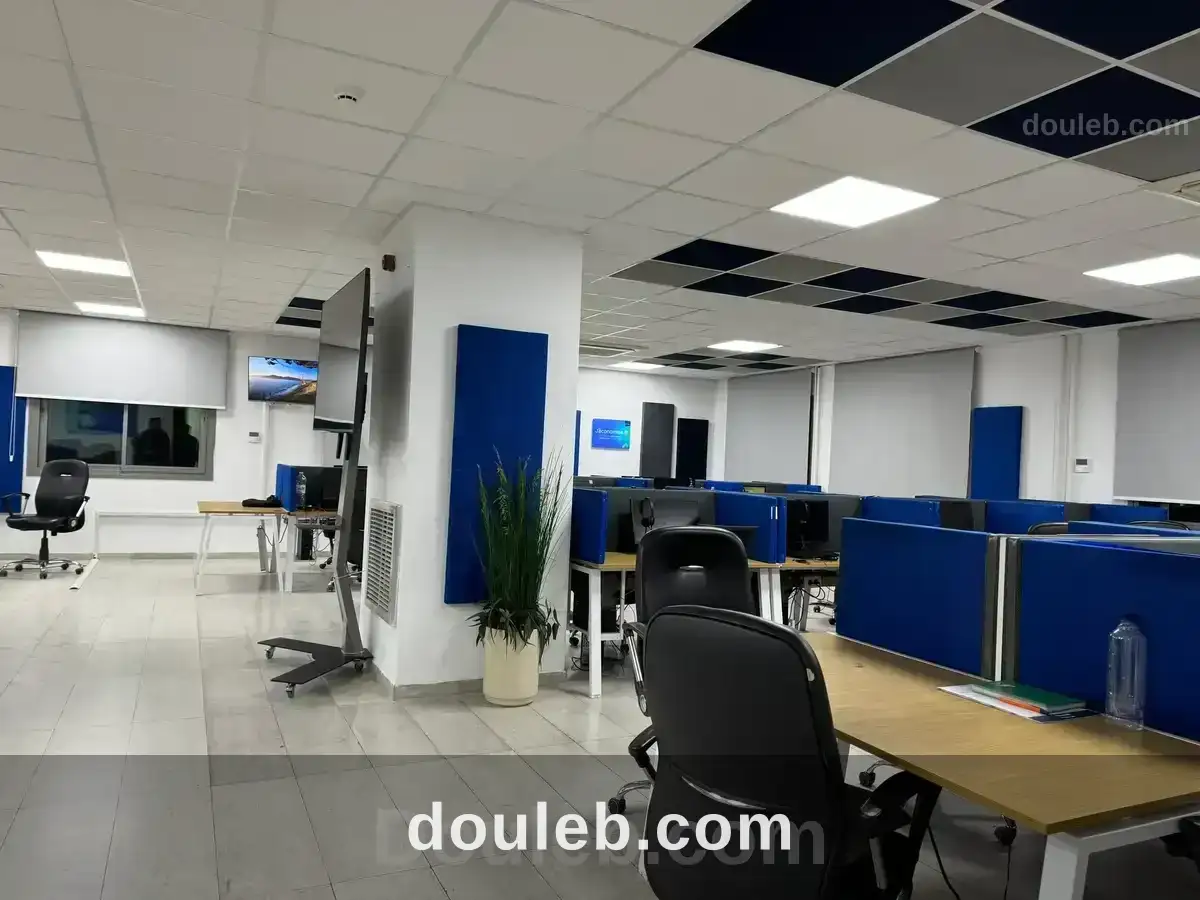 Super bureau 1410 m2 au lac 3 kram - Miniature 2