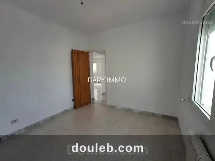 Appartement s2 à ennasr 2 - Miniature 4