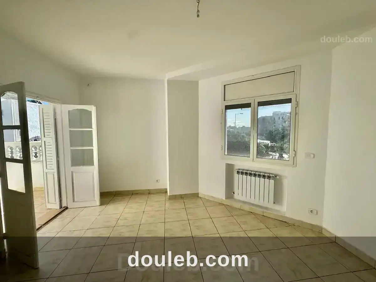 Bureau h2 aux jardins de carthage - Miniature 3