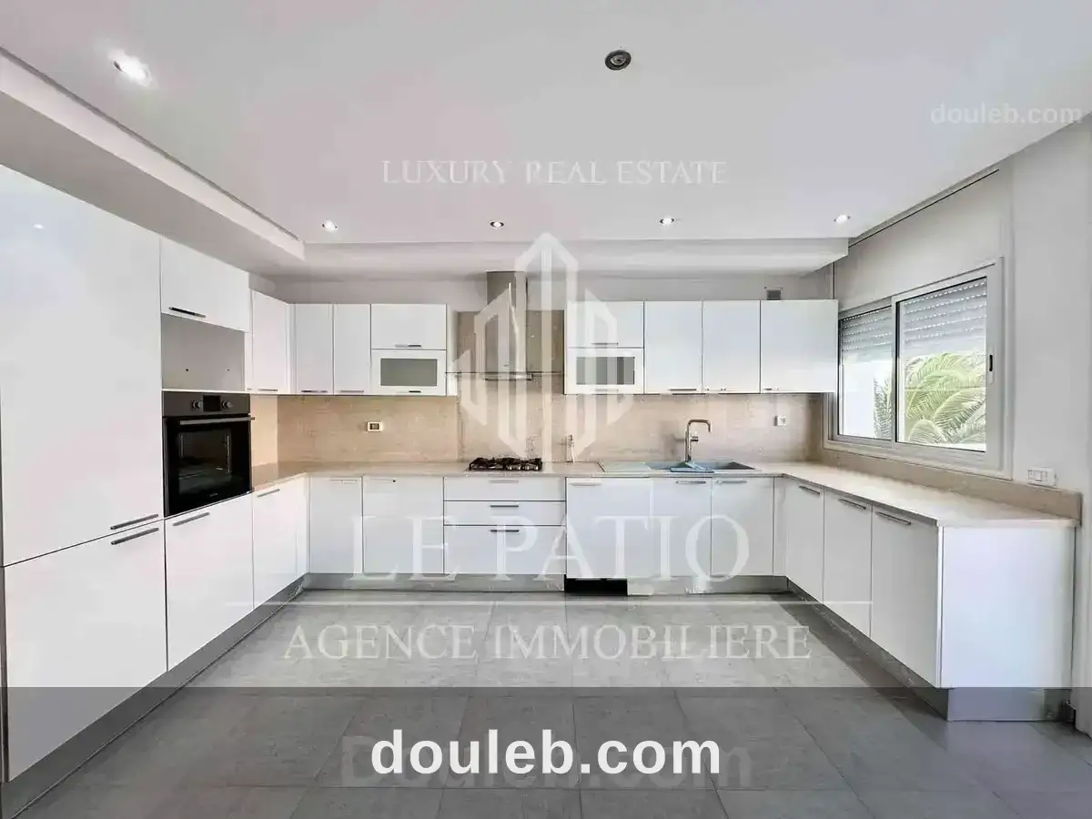 Etage de villa au jardins de carthage - Miniature 2