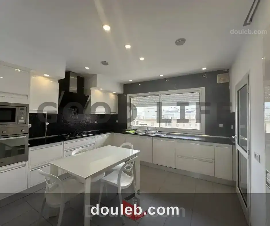 Penthouse s4 avec piscine lac 2 - Miniature 5