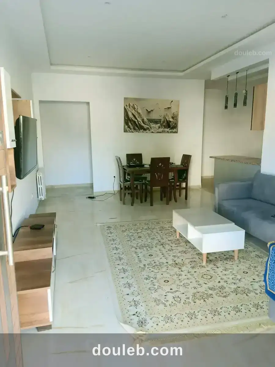 Jolie appartement meublée s2 - Miniature 3