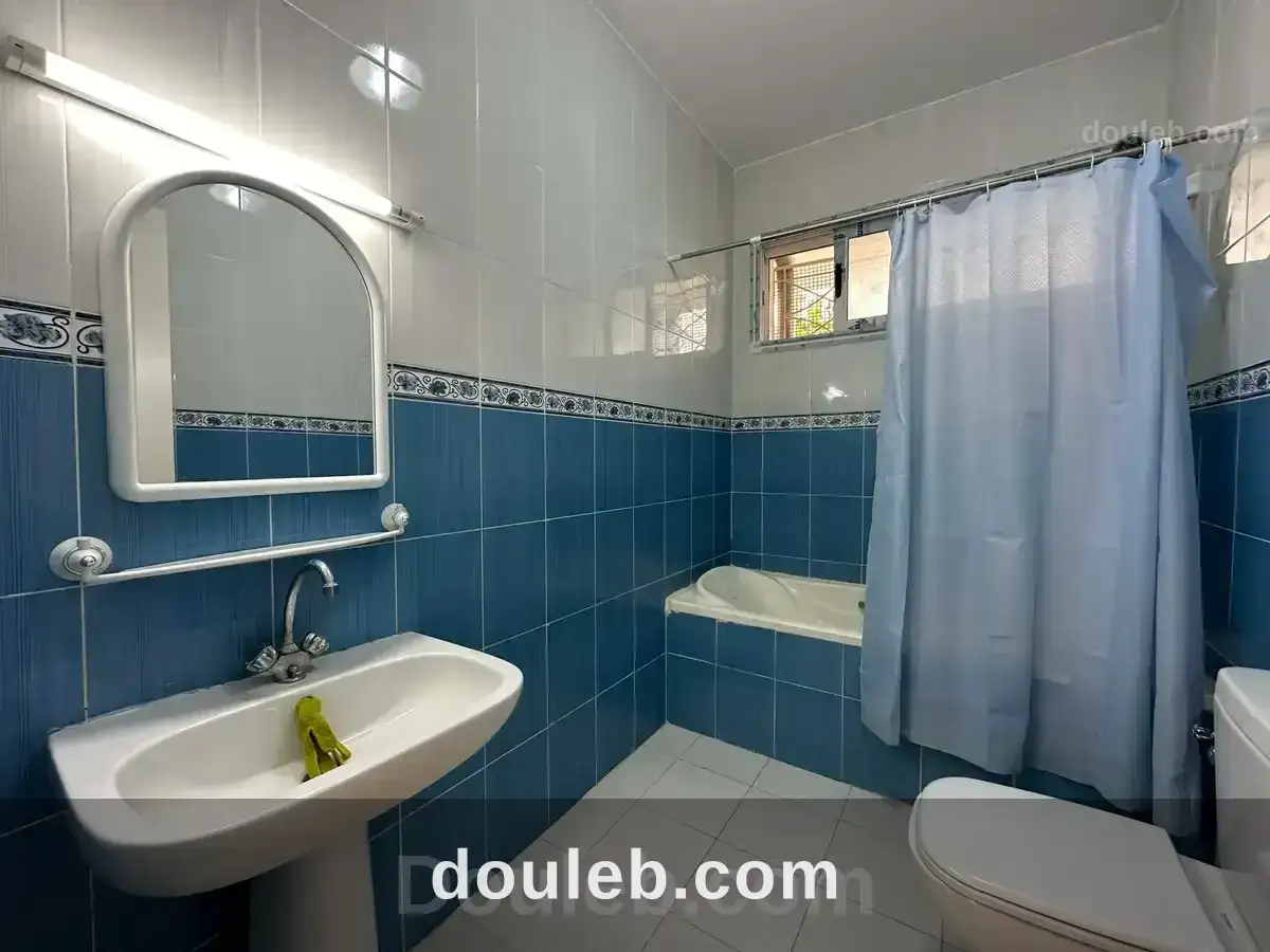 Rez de chaussée de villa s2 avec jardin à menzah 5 - Miniature 5