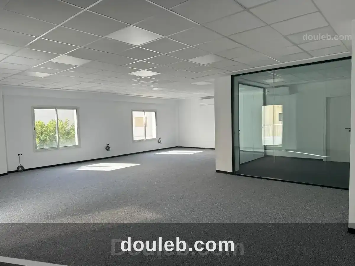 Bureau neuf 300 m2 au lac 1 - Miniature 2