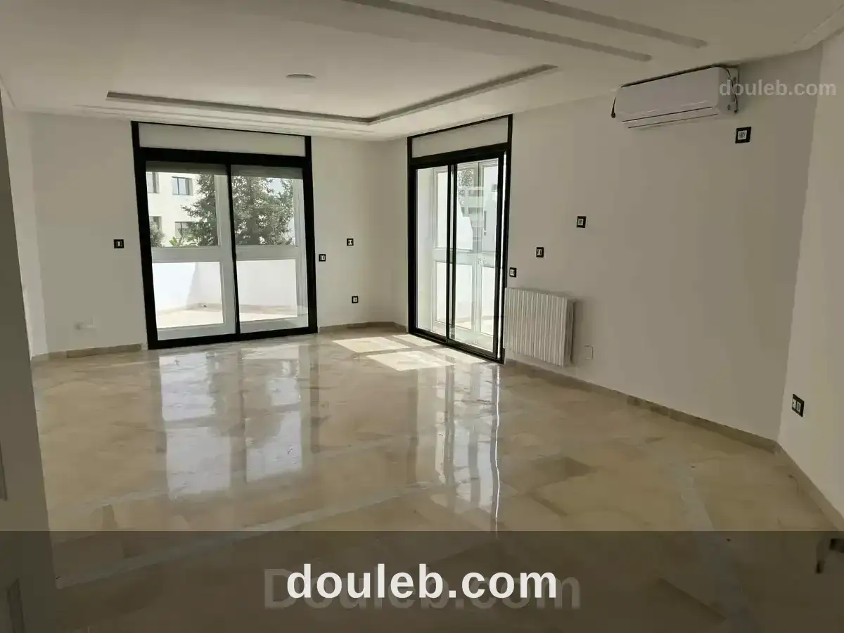 Belle villa 750 m2 au lac 1 - Miniature 2