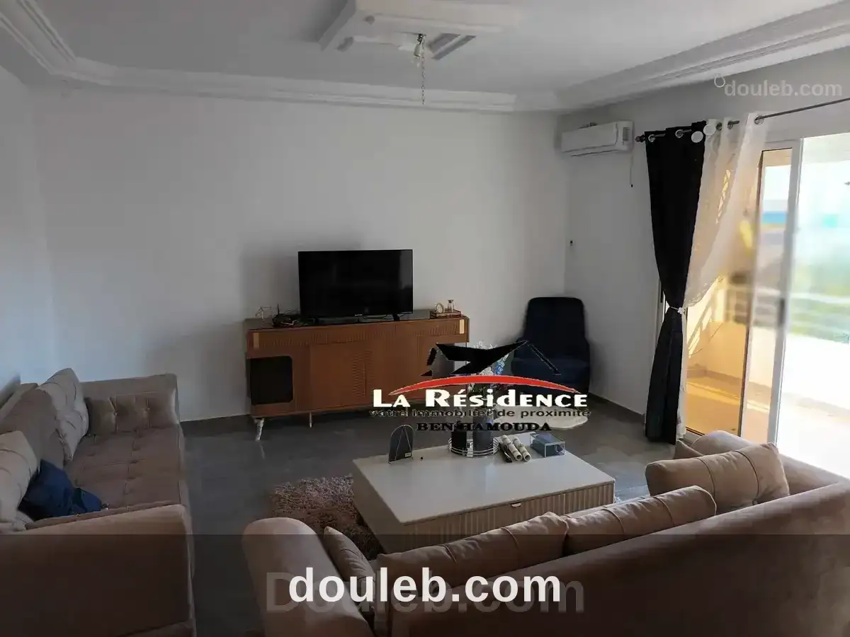 Etage de villa meublé pied dans l'eau - Miniature 5