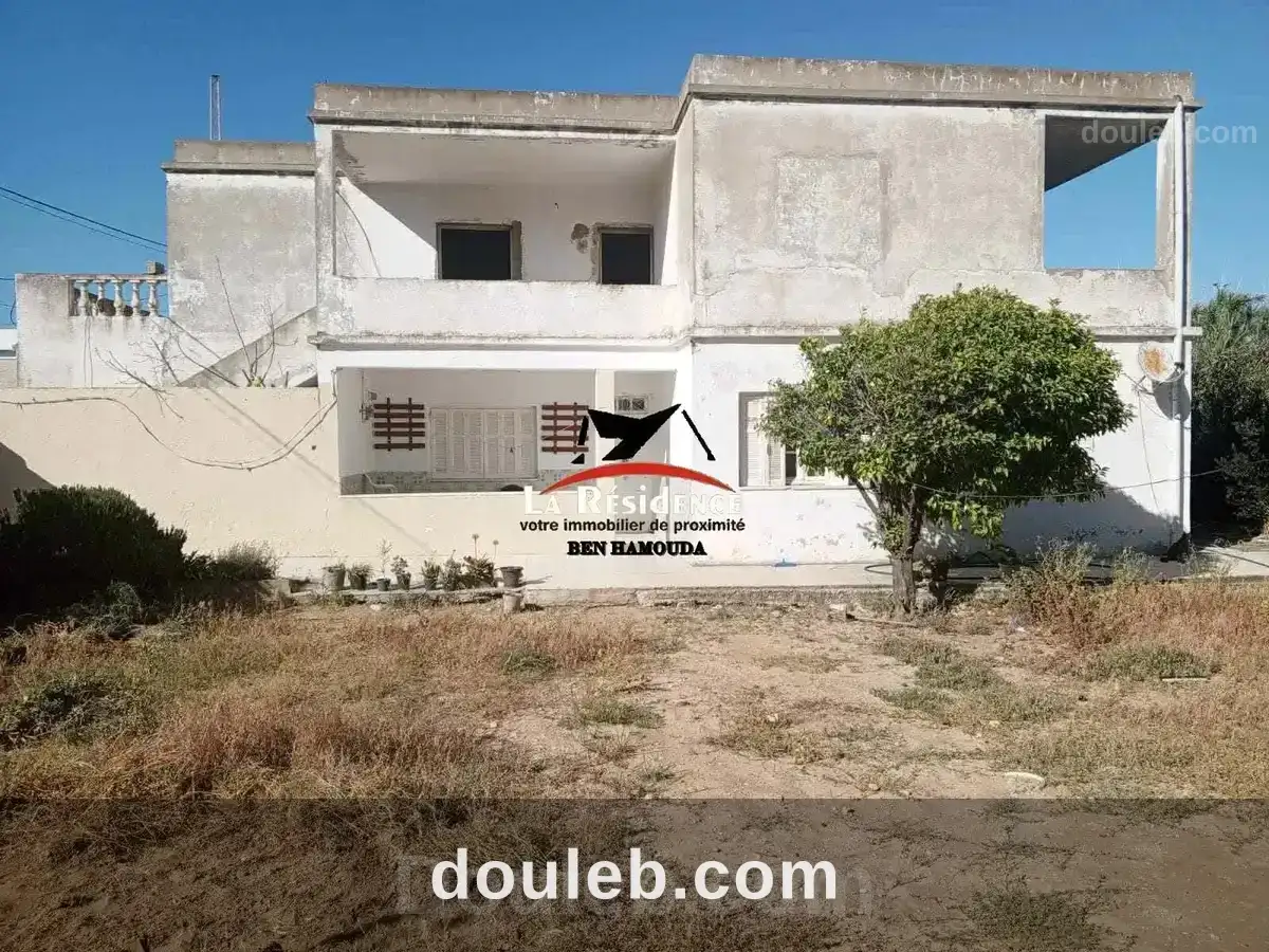 Terrain à coté de la plage corniche - Miniature 2