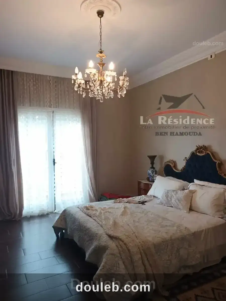 Une magnifique villa à coté de la plage bizerte - Miniature 2