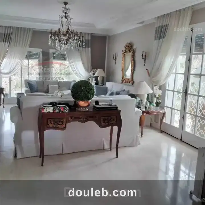 Une magnifique villa à coté de la plage bizerte - Miniature 5