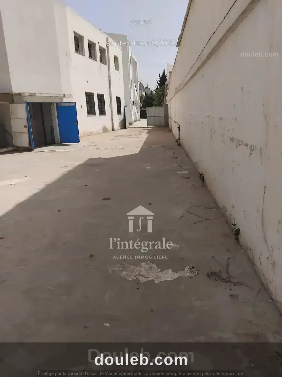 Usine et administration à charguia2 - Miniature 5