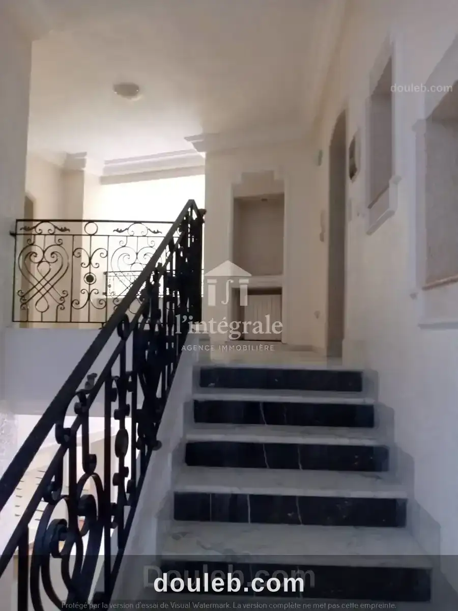 Charmante villa avec jardin - Miniature 4