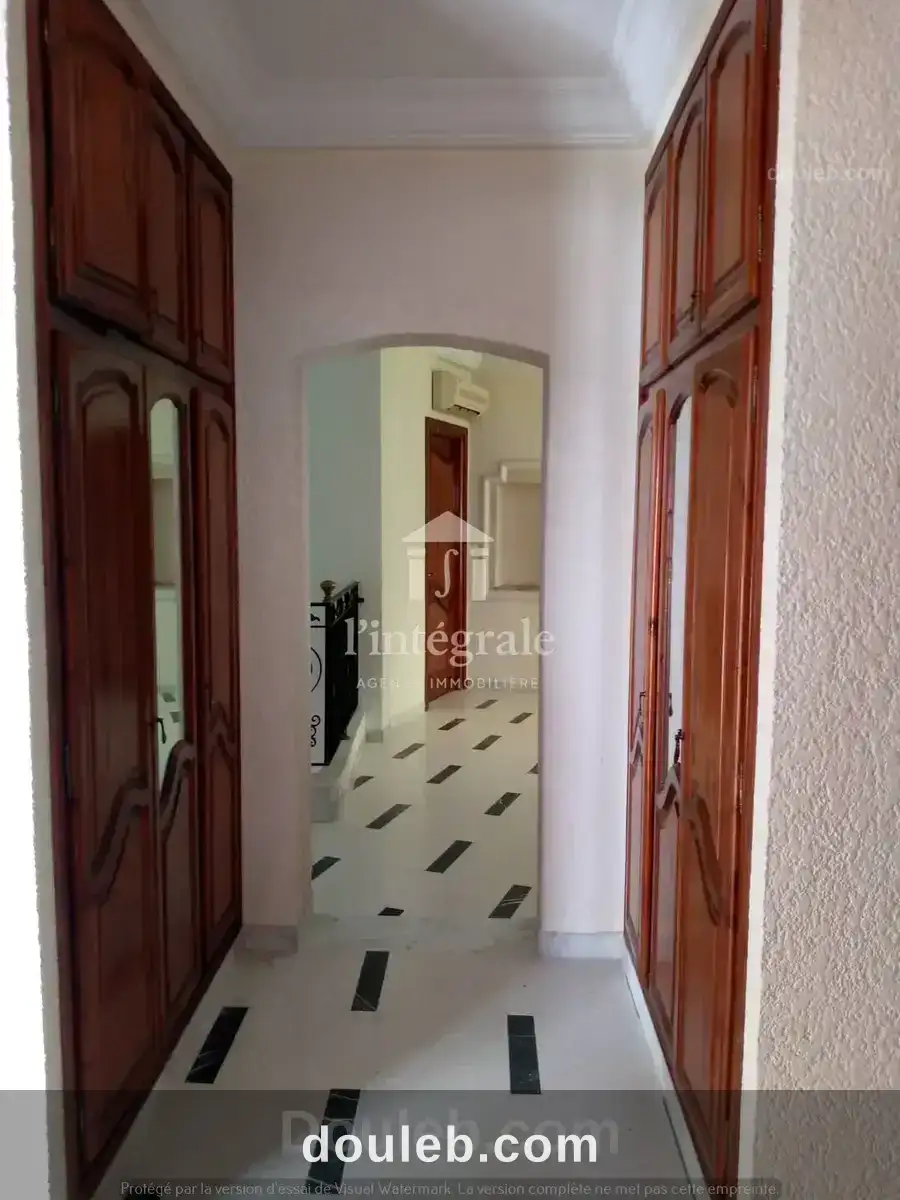 Charmante villa avec jardin - Miniature 6