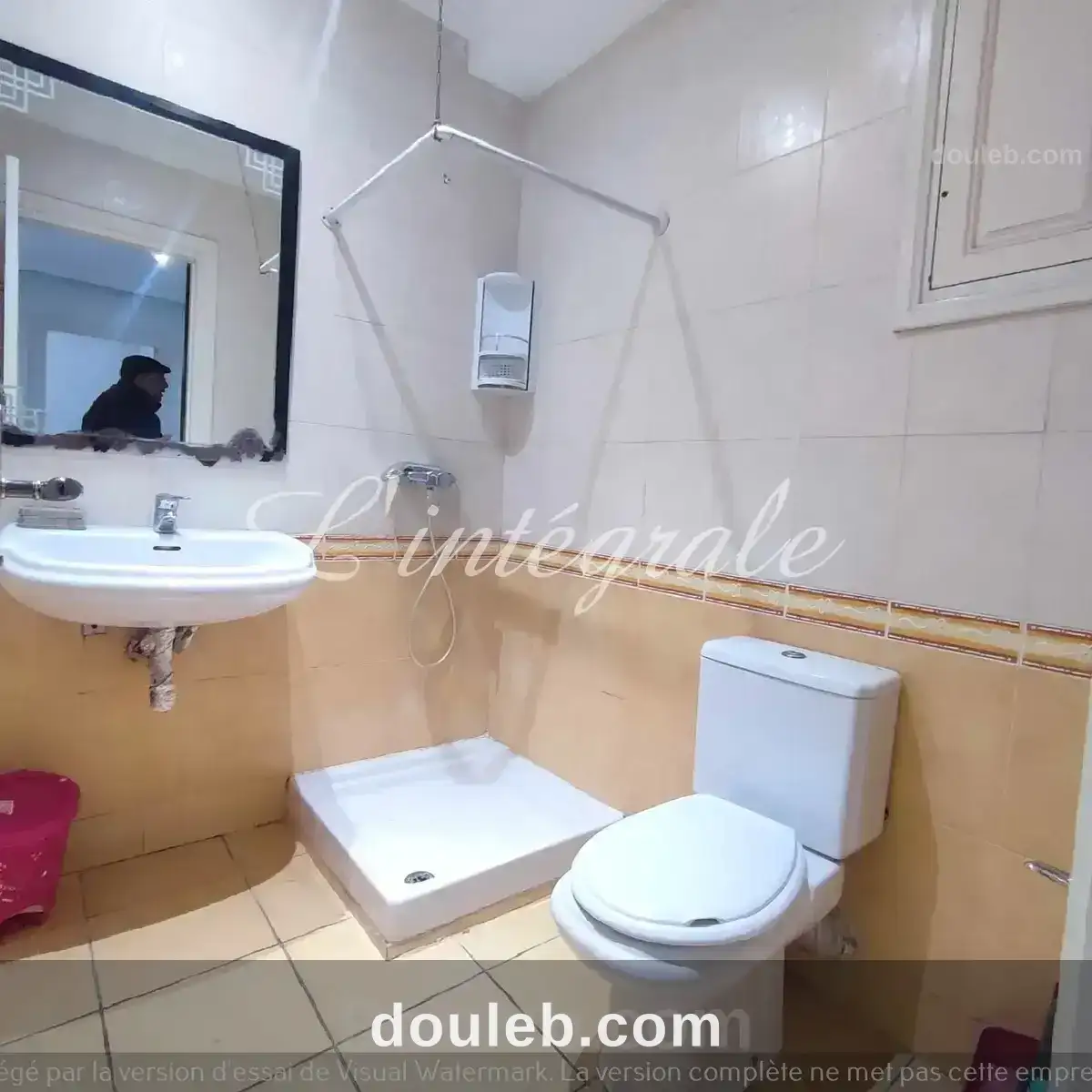 S1 meublé avenue hedi nouira - Miniature 4