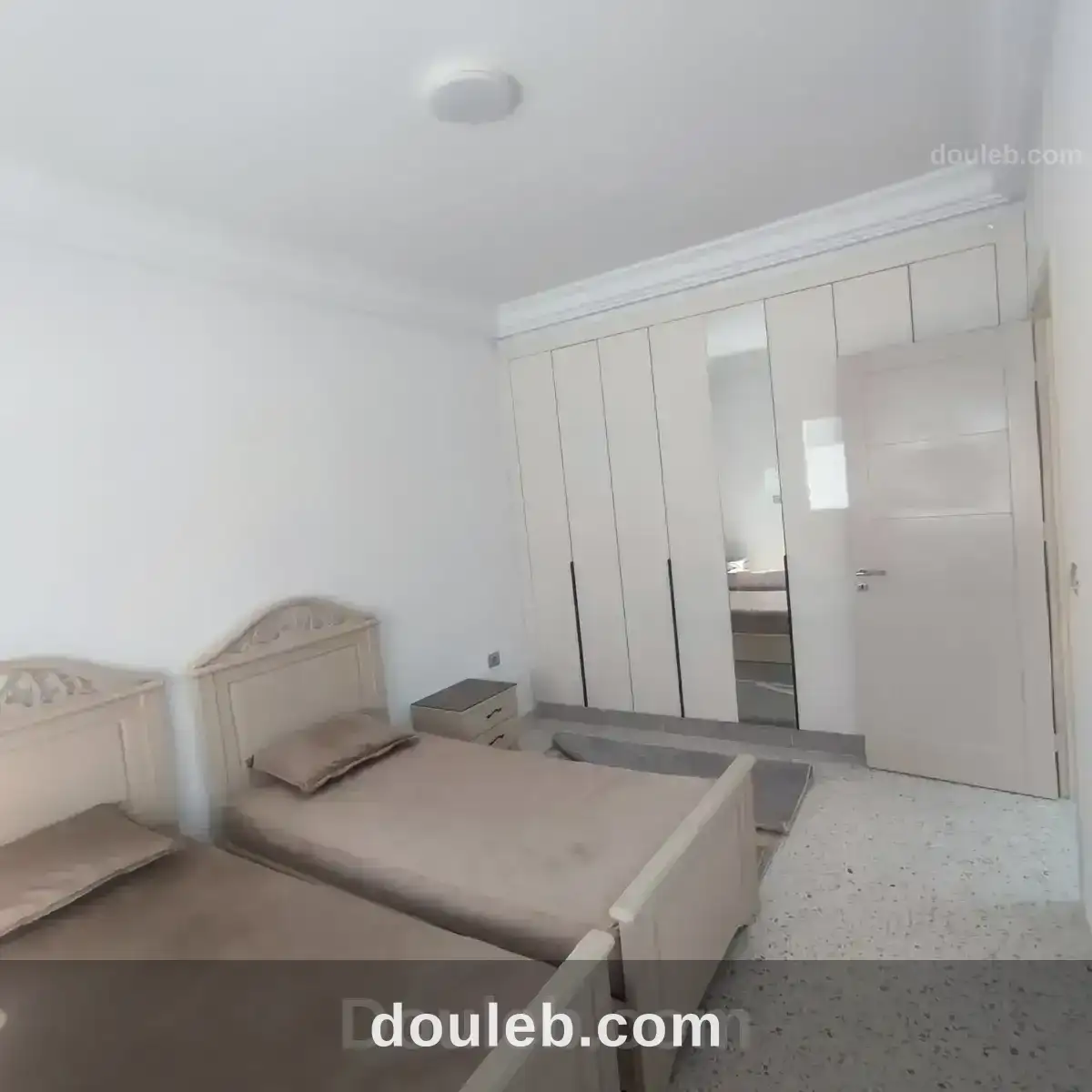 Rez de chaussée villa tout neuf s3 meublé - Miniature 3