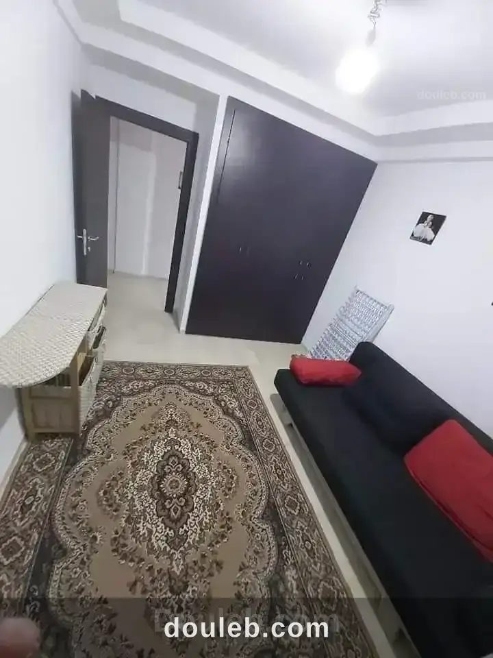 Des s1 meublé pour courte duré 90dt - Miniature 2