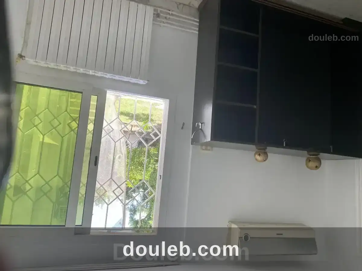 Joli studio pour jeunes filles uniquement ennasser - Miniature 2