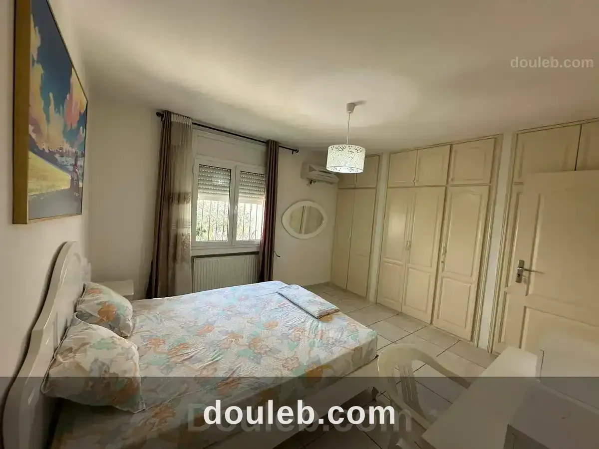 Rez de chaussée de villa s2 meublé à manar 1 - Miniature 2