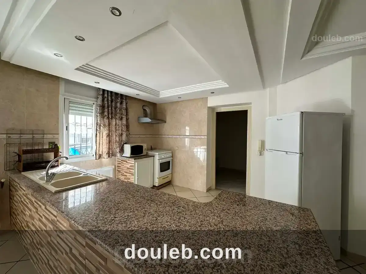 Rez de chaussée de villa s2 meublé à manar 1 - Miniature 4