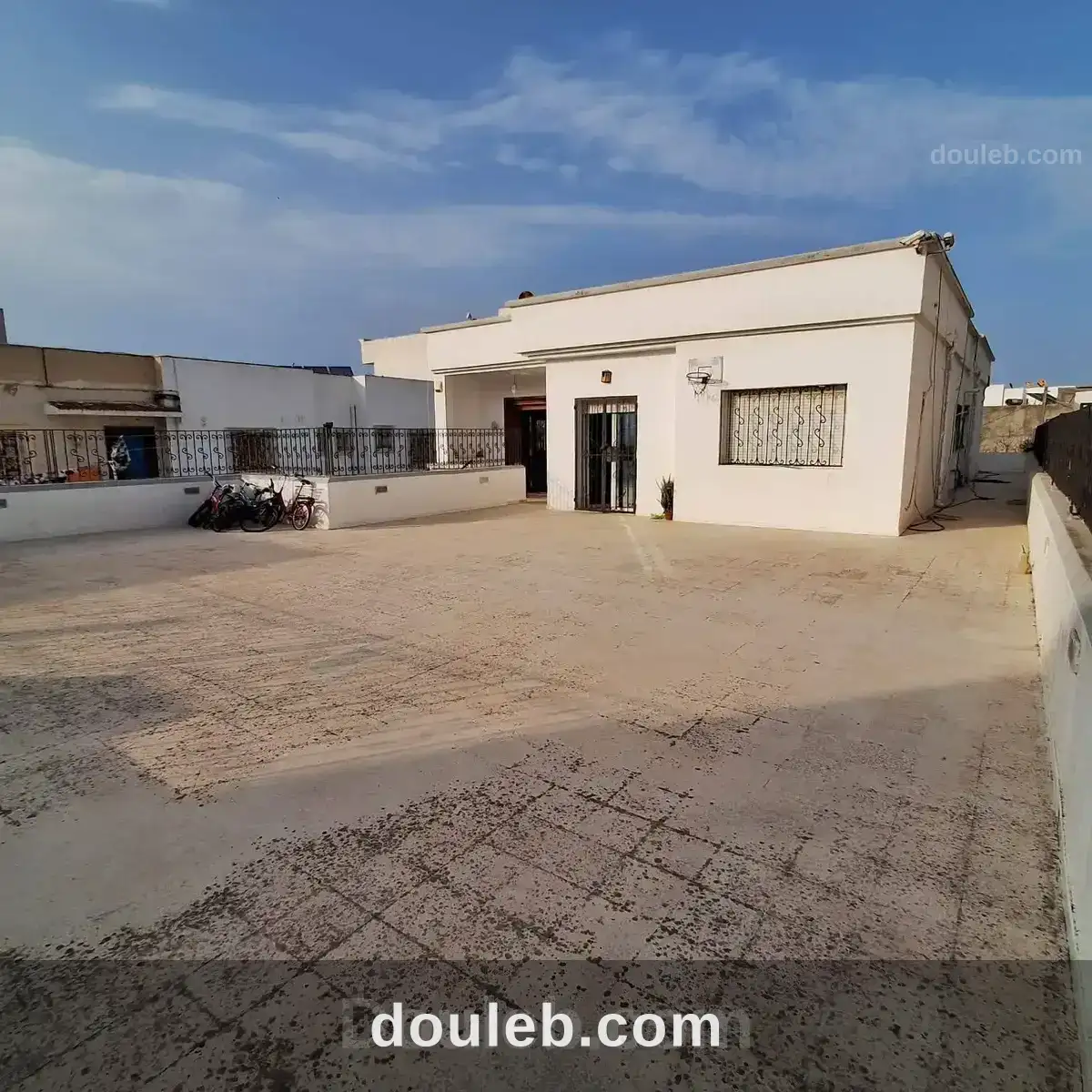 Opportunité rare aux jardins de carthage - Miniature 2