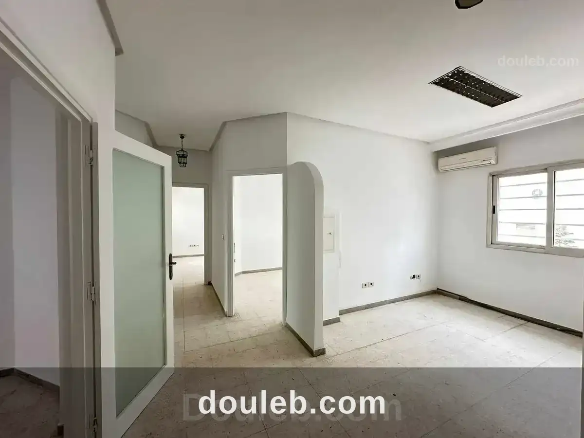 Plateau 200 m 7 pièces à el menzah 1 - Miniature 2