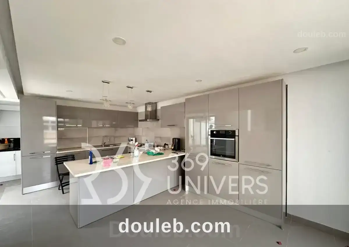 Villa avec piscine aux jardins de carthage - Miniature 2