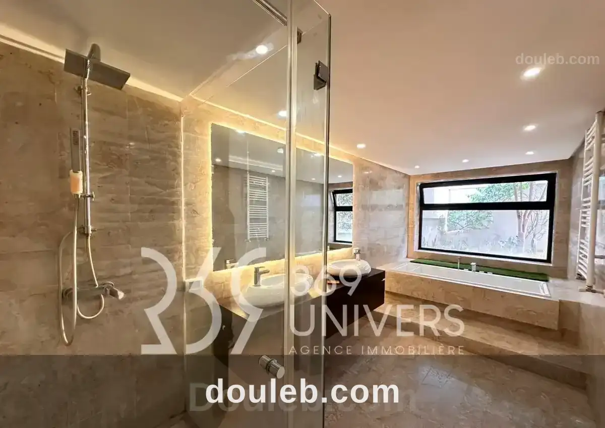 Villa avec piscine aux jardins de carthage - Miniature 3