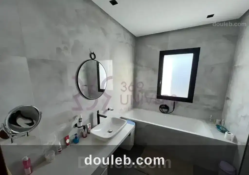 Villa avec piscine à gammarth ref rh061 - Miniature 2