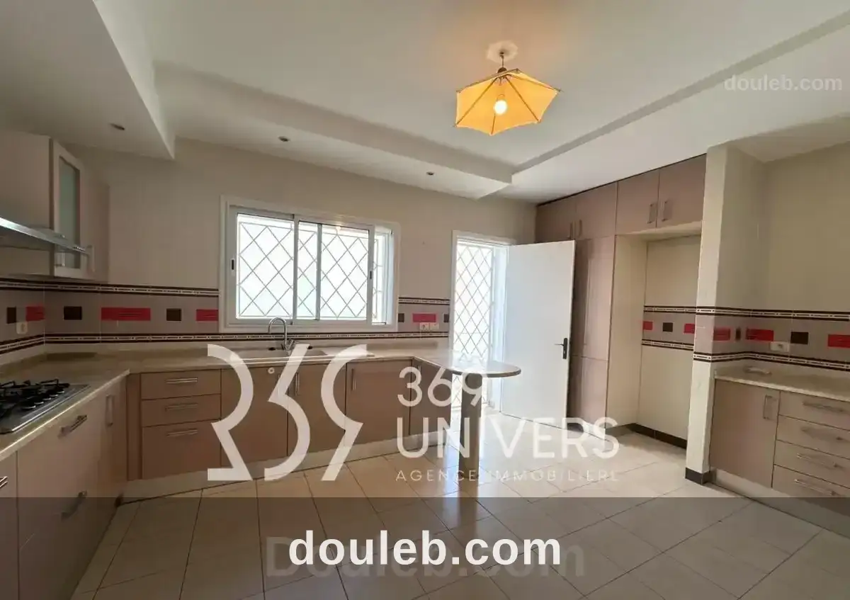 Villa avec piscine à gammarth ref rh172 - Miniature 4