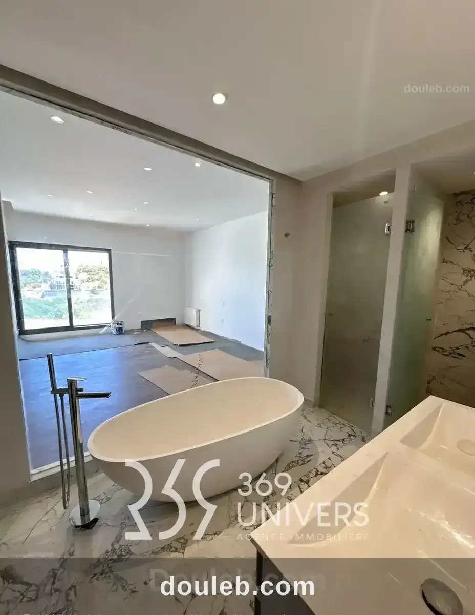 Villa jumelée avec jardin à gammarth - Miniature 3