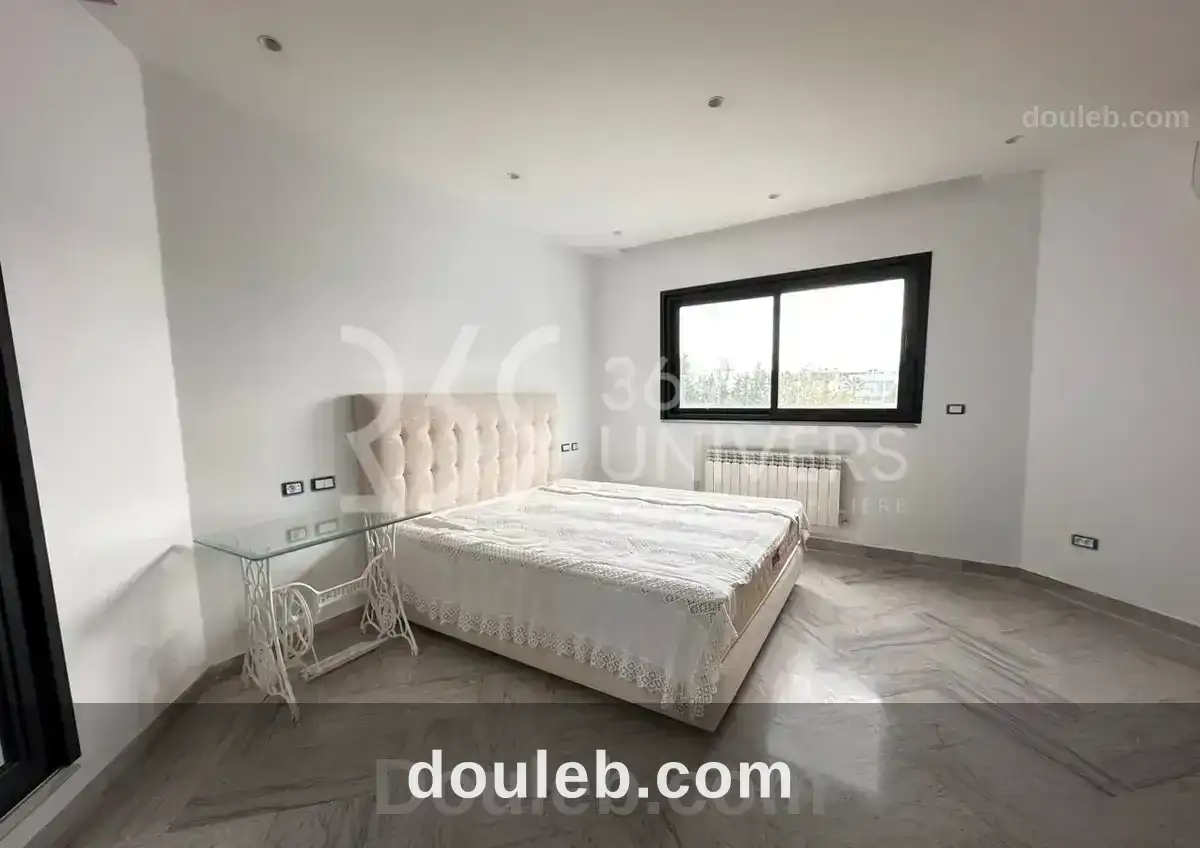 Duplex meublé avec terrasse vue dégagée à la marsa - Miniature 3