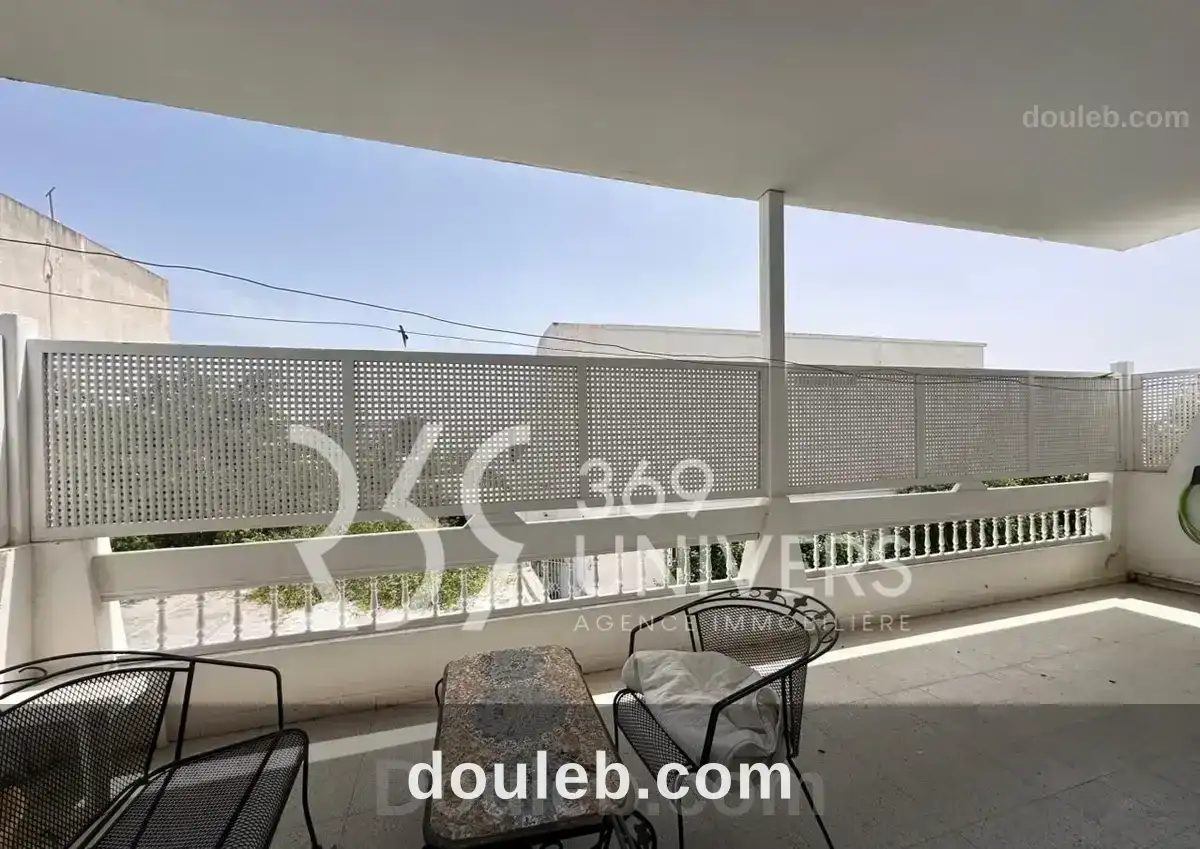 Etage avec piscine à la marsa ref ra134 - Miniature 5