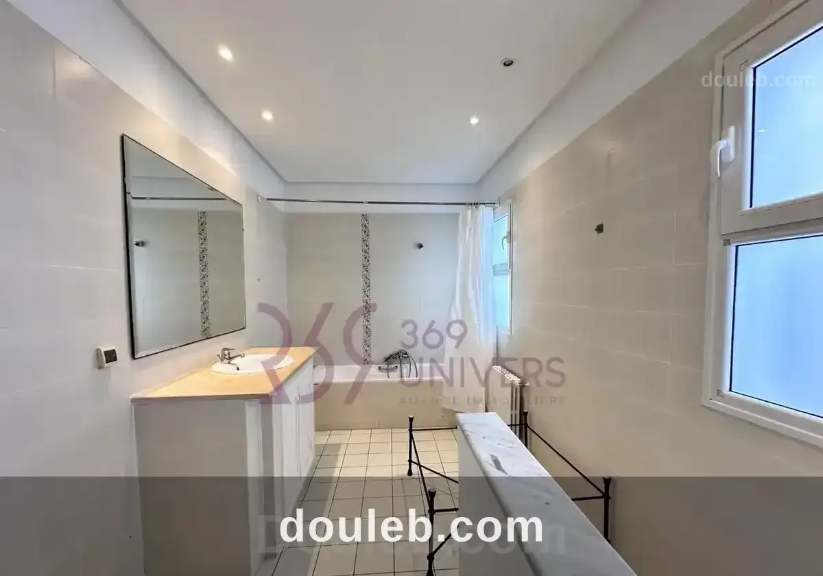 Villa meublée avec terrasse à la marsa ref rh108 - Miniature 3