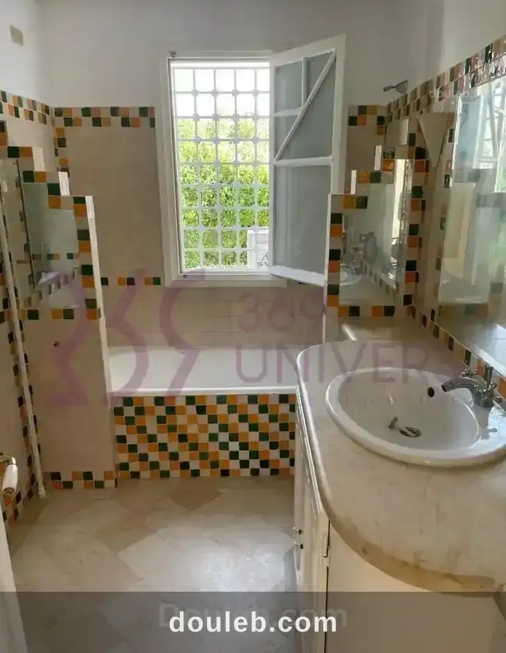 Villa s4 avec jardin a gammarth ref rh022 - Miniature 3