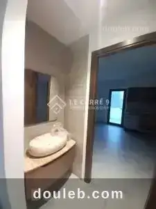 Étage de villa aux jardins de carthage - Miniature 5