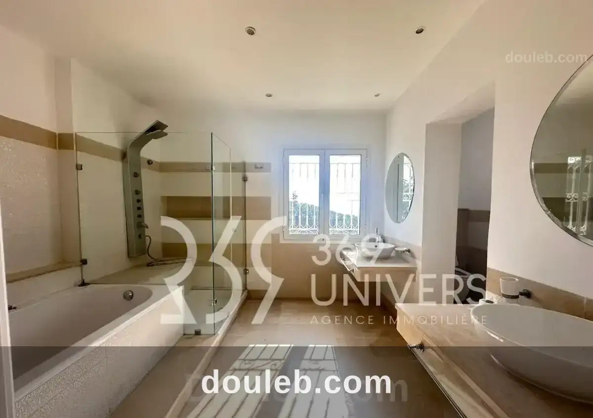 Villa avec piscine à gammarth ref rh147 - Miniature 4