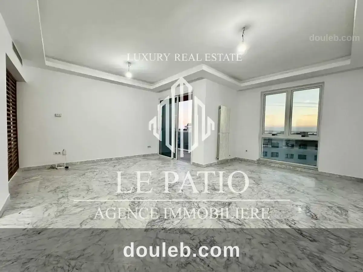 Appartement s3 au dernier etage avec vue degagee - Miniature 2