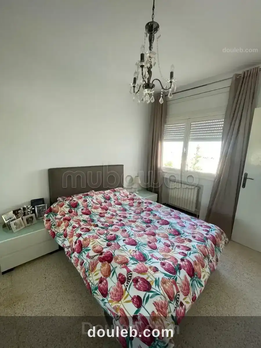 Jolie appartement semi meublée - Miniature 2