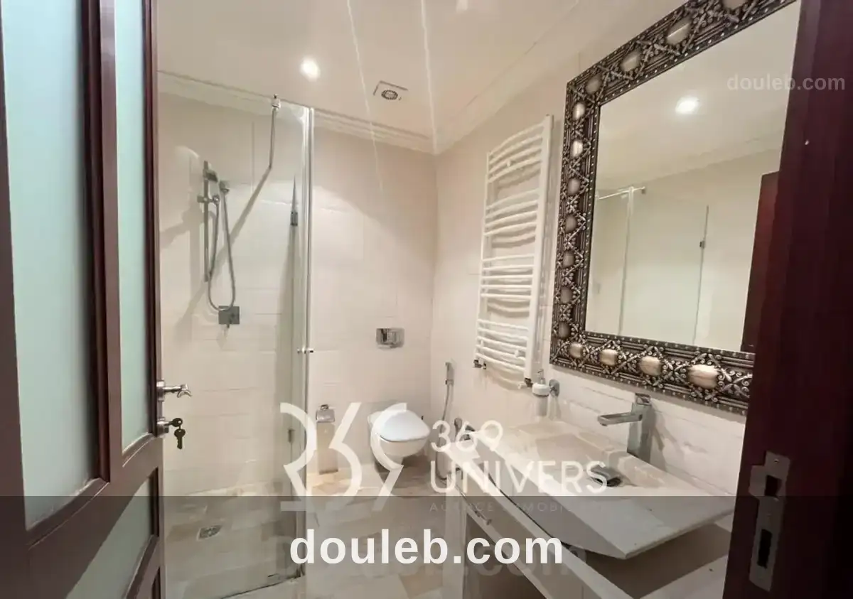 Villa avec vue dégagée à gammarth - Miniature 3