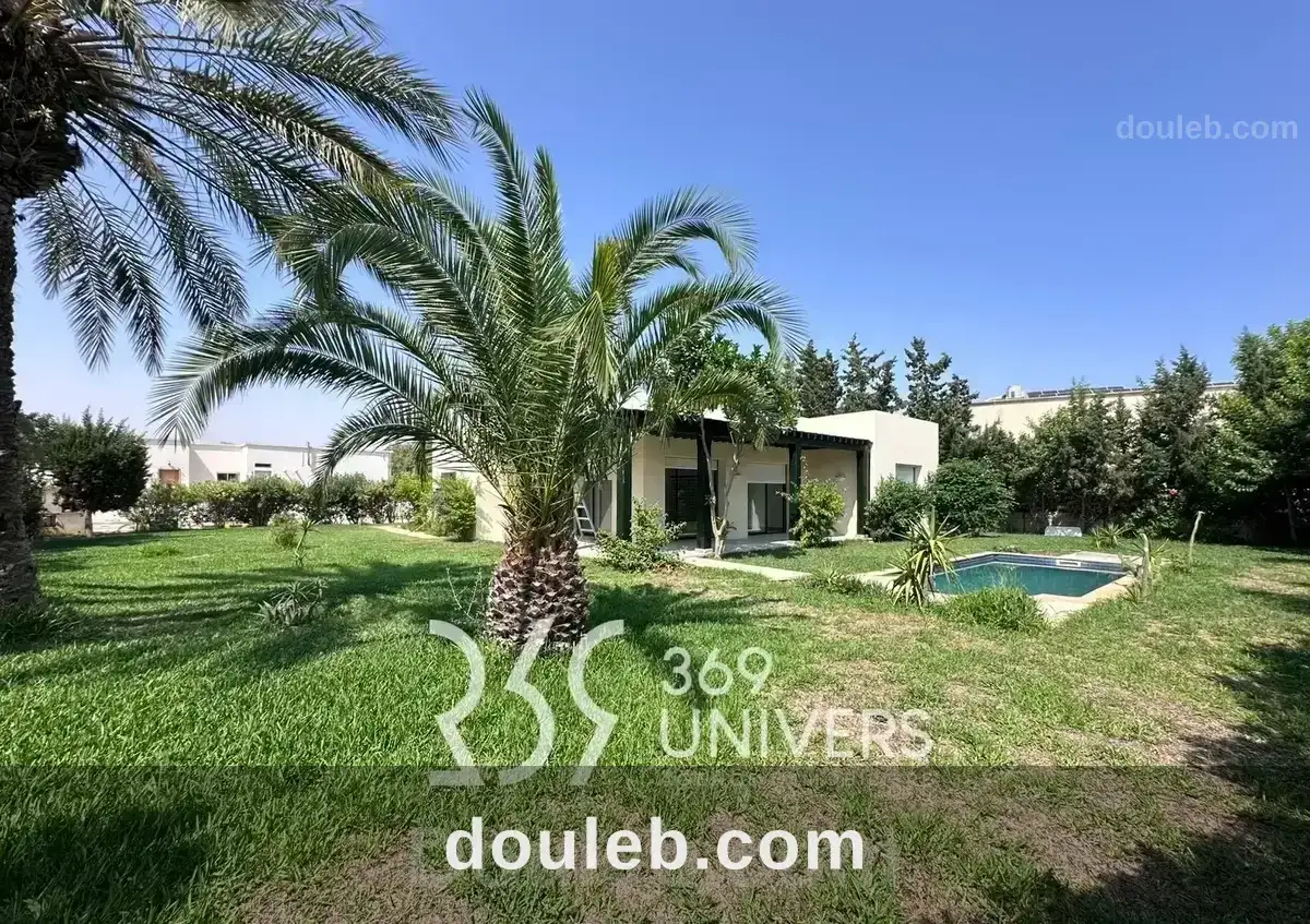 Villa plain pied avec piscine à gammarth - Miniature 4