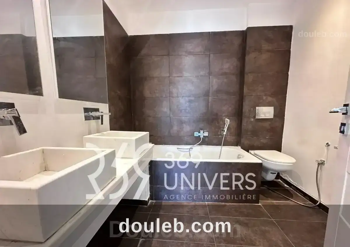 Triplex avec piscine à gammarth ref sh030 - Miniature 2