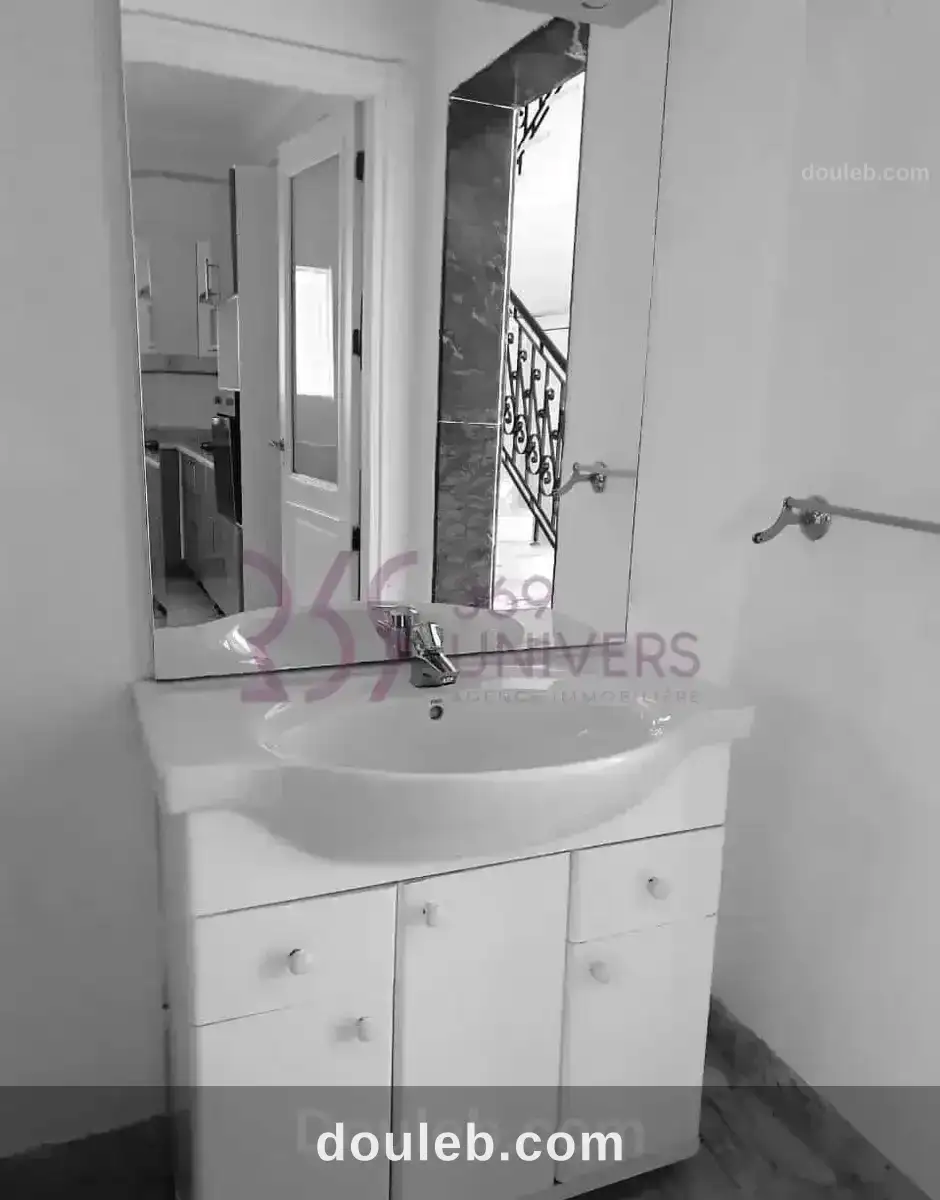 Duplex avec jardin à la marsa ref rd034 - Miniature 3