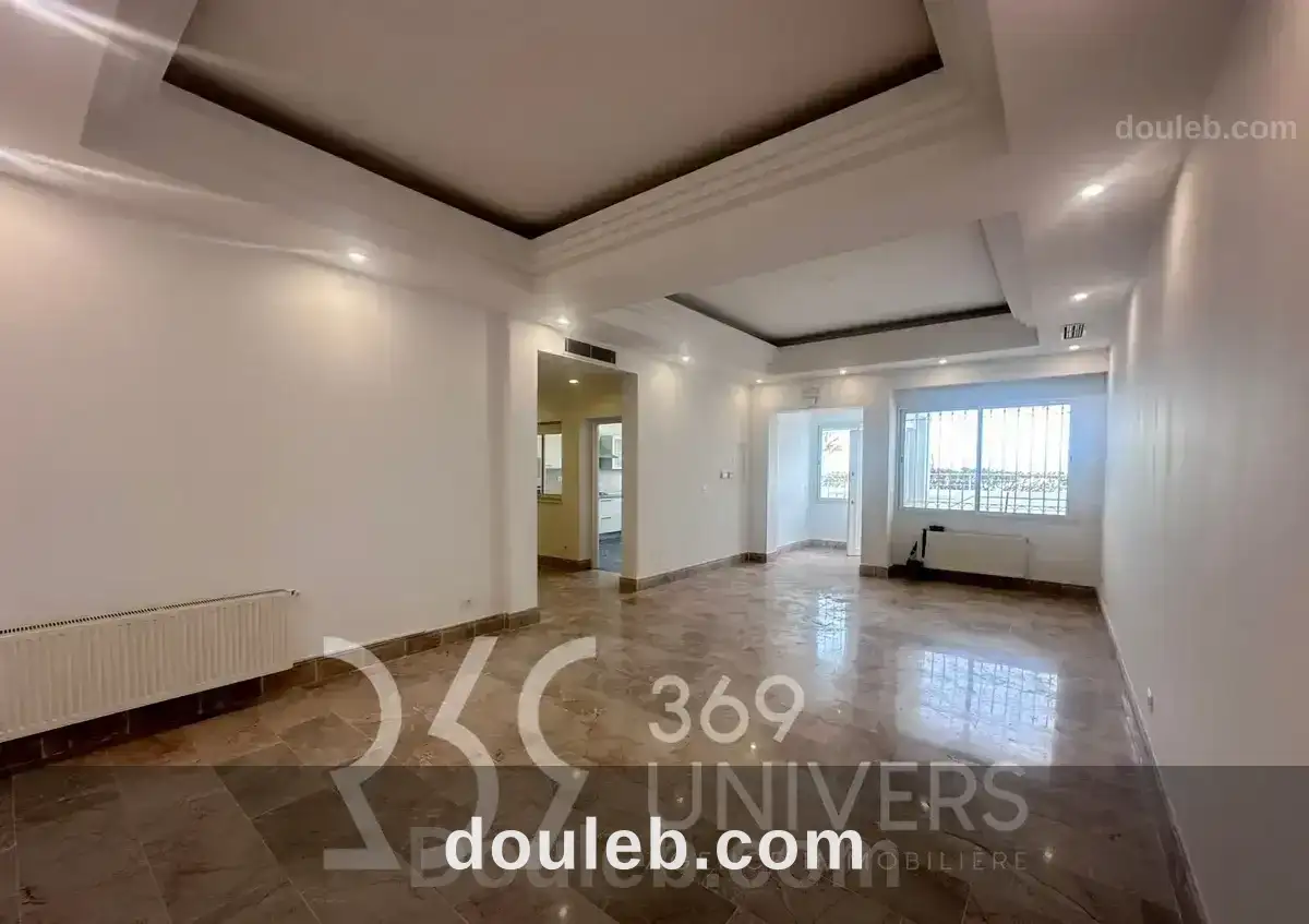 Triplex avec terrasse à la marsa ref rd074 - Miniature 5