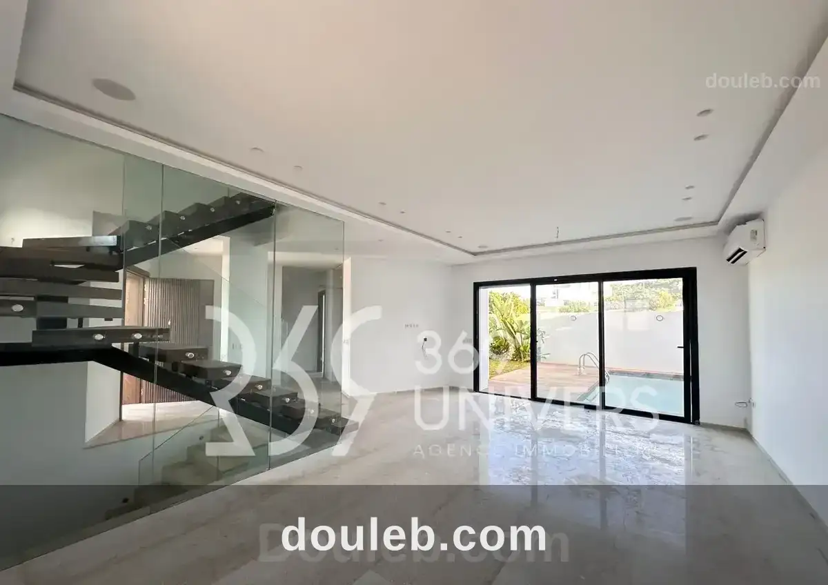 Triplex avec piscine à gammarth ref rh144 - Miniature 2