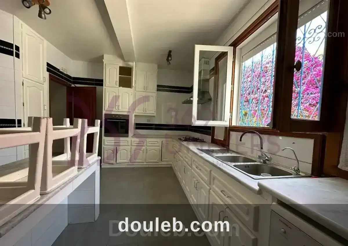 Villa avec piscine à la marsa ref rh027 - Miniature 2