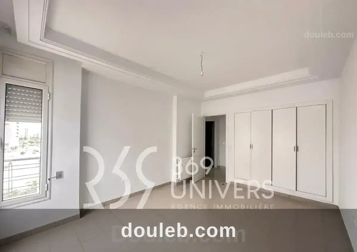 Appartement avec balcon aux jdc ref ra143 - Miniature 4