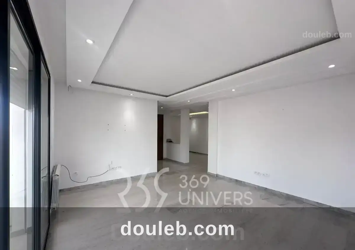 Appartement avec balcon aux jdc ref ra150 - Miniature 2