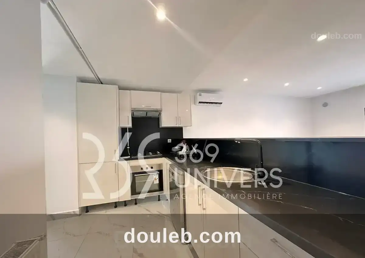 Appartement avec terrasse à la marsa ref ra128 - Miniature 2