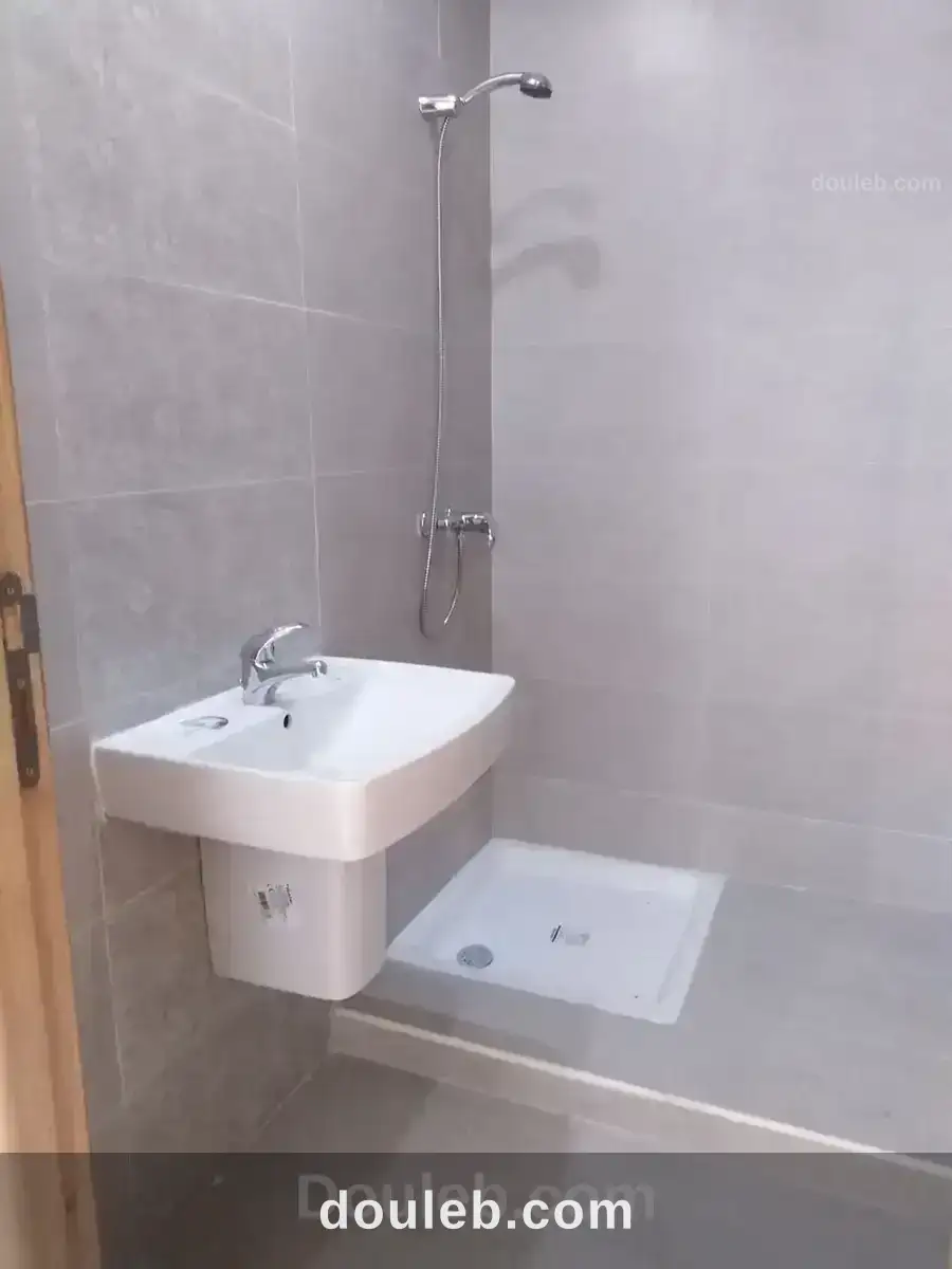 S plus un bien ensoleillé à l'aouina - Miniature 5