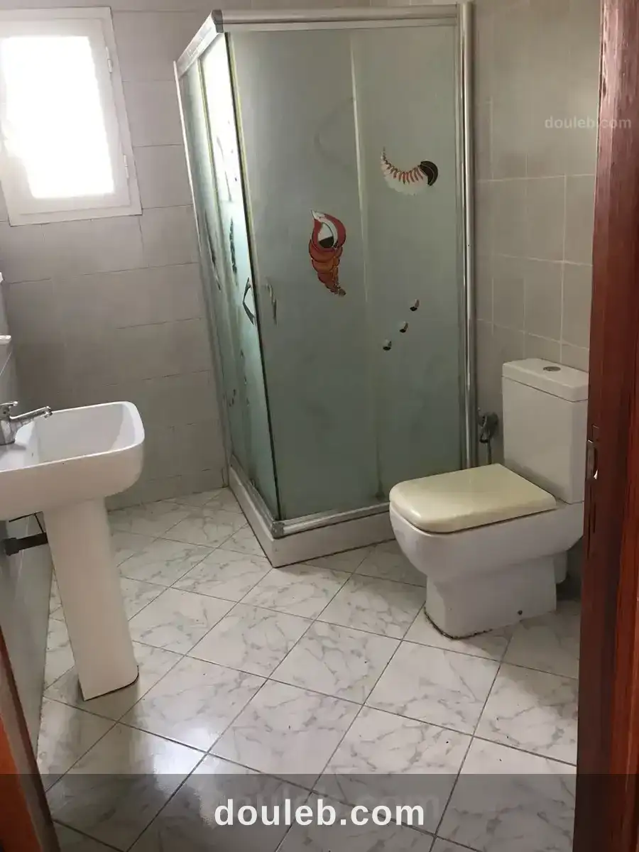 Appart salon et 2 chambres - Miniature 3